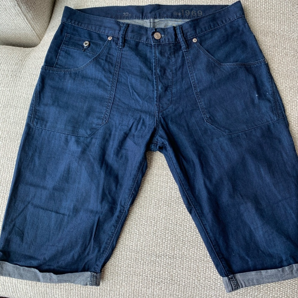 Men’s Gap 1969 Shorts